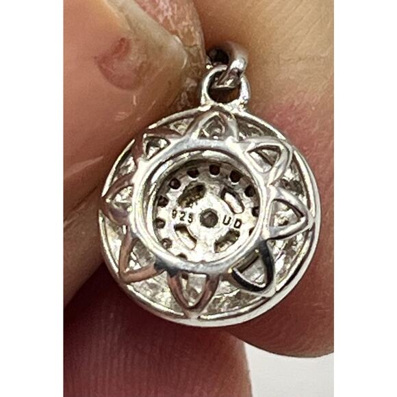 Unique Designs UD 925 Sterling Silver Round Diamond Chip Pendant Necklace - Picture 8 of 14